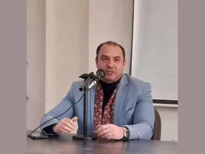 مشاور عالی شهردار:
✅روابط عمومی مردم گرا با تلفیق هنر،علم و فن می‌تواند فاصله مدیران و جامعه شهروندی را کاهش دهد
