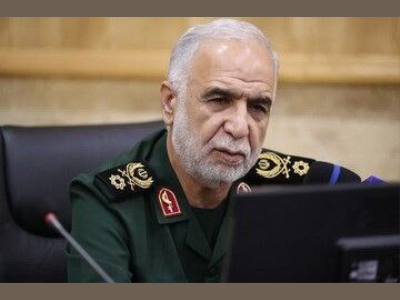 فرمانده سپاه حضرت نبی اکرم(ص) کرمانشاه:
آتشنشانان نماد ایثار و مجاهدت در دل خطر هستند