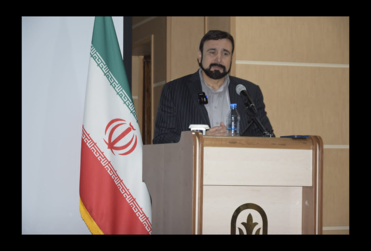 شهردار کرمانشاه با تاکید بر لزوم هوشمندسازی کنترل ترافیک کرمانشاه، گفت: به نصب ۱۸۱ دوربین ترافیکی در سطح شهر کرمانشاه نیاز داریم.