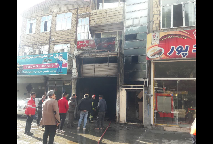 مهار آتش سوزی در مغازه و منزل مسکونی در کرمانشاه