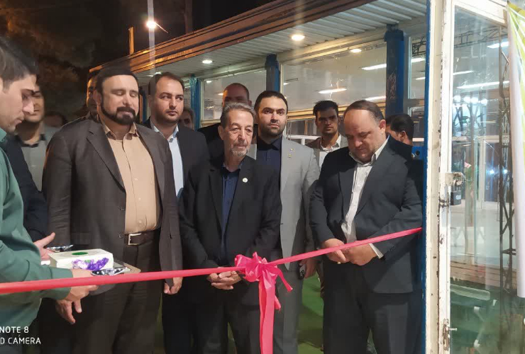  آغاز به کار نمایشگاه گل و گیاه در شهر کرمانشاه ؛  نمایشگاه گل و گیاه از ۱۸ شهریور ماه در محل پارک شاهد کرمانشاه برپا شده است.