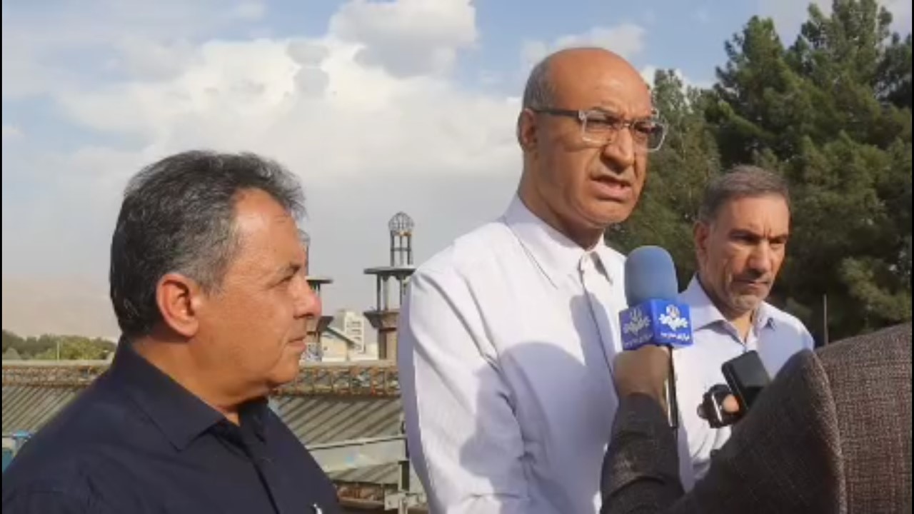 تأکید استاندار کرمانشاه به سرمایه گذار شهربازی:

  فاز اول پروژه تا عید نوروز باید آماده شود